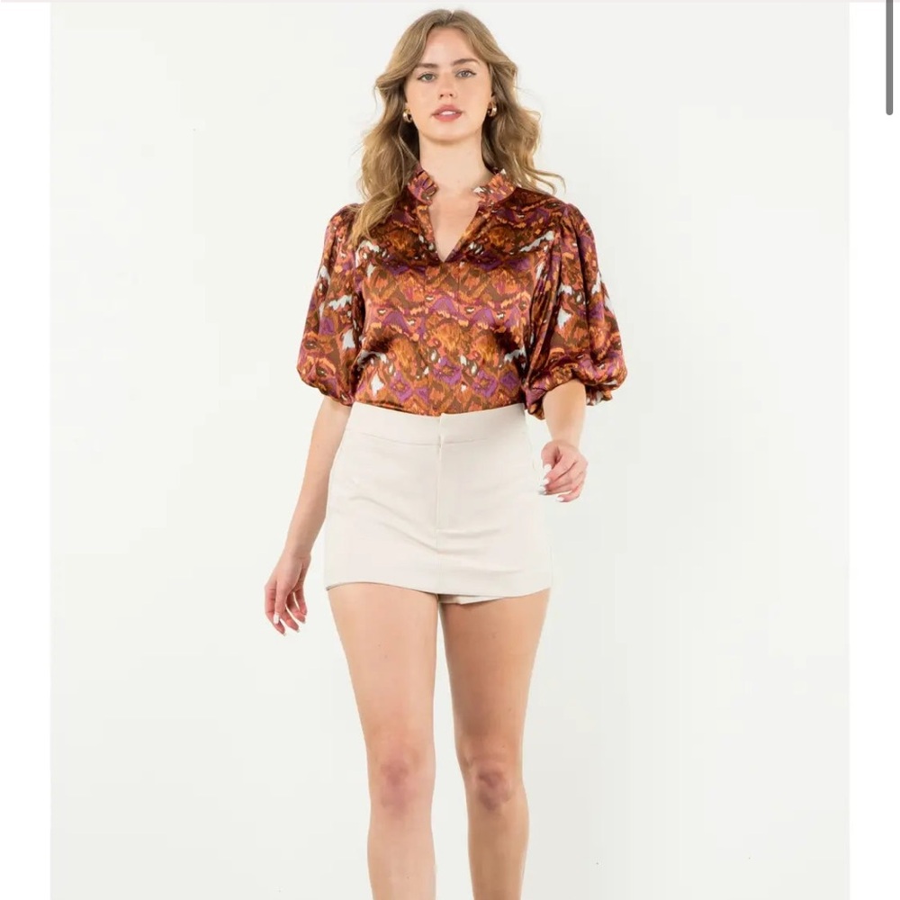 THML  
Nwt 
  
Abstract Blouse In Rust/Pink
Xsmall. - Picture 12 of 13